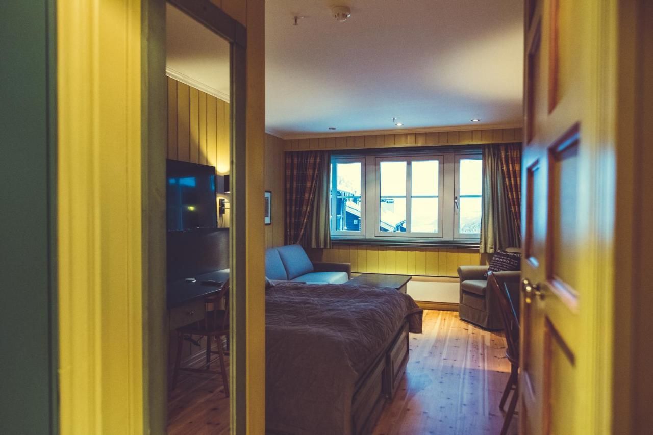 Gudbrandsgard Hotel クヴィトフィエル エクステリア 写真
