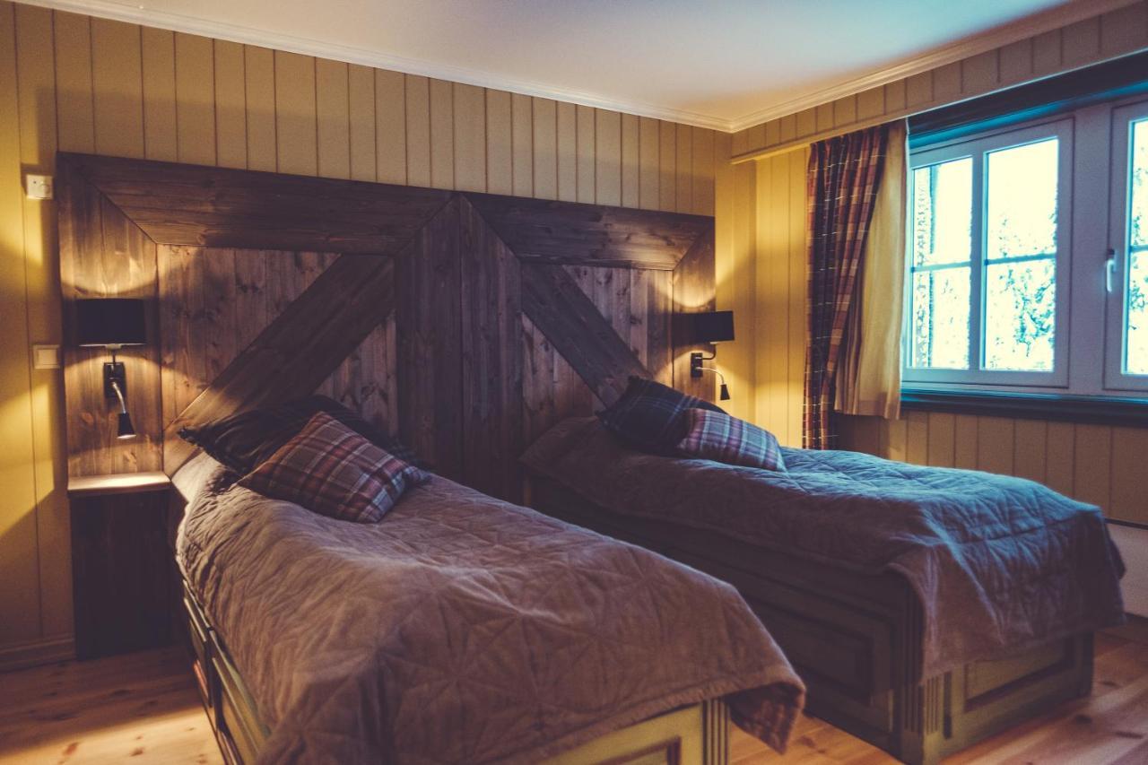 Gudbrandsgard Hotel クヴィトフィエル エクステリア 写真