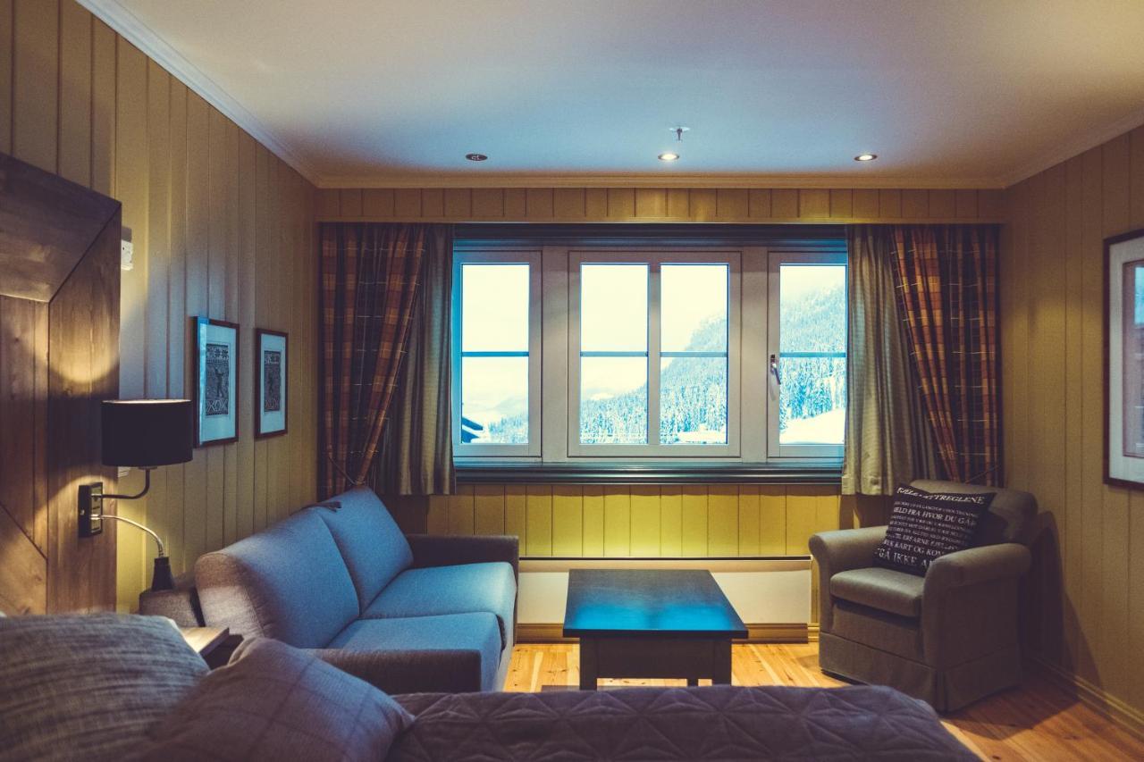 Gudbrandsgard Hotel クヴィトフィエル エクステリア 写真