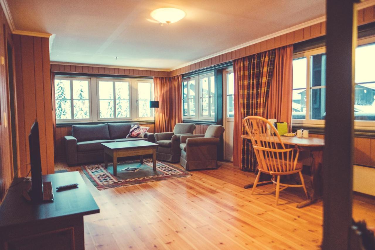 Gudbrandsgard Hotel クヴィトフィエル エクステリア 写真